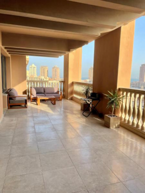 Lovely 2 bedrooms apartment in the Pearl